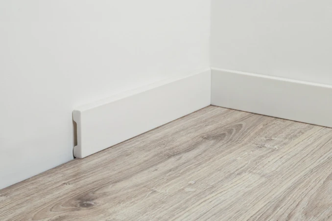 Dekorative Sockelleisten - rolmeister.de